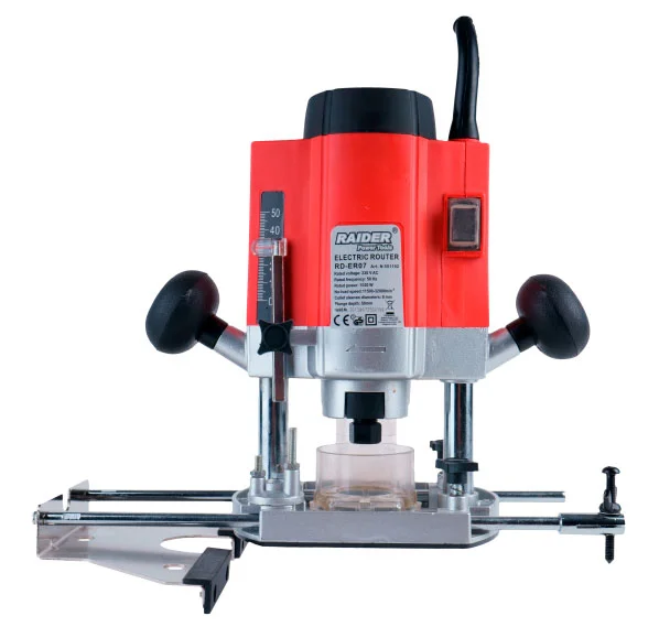 Оберфреза Raider RD-ER07 1020W Оберфреза Raider RD-ER07 1020W